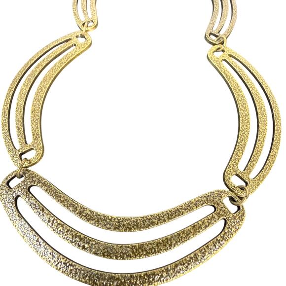 Vintage Style Silver Tone Statement Necklace & Dangle Earrings Set - Picture 4 of 9